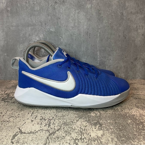 Nike Team Hustle Quick Basketball Sneakers Womens sz 8 - Picture 1 of 6